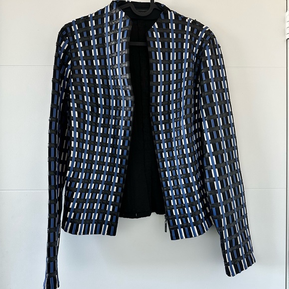 Adolfo Dominguez short vest jacket size 6 tricoloured statement piece 🤍💙🖤 - Picture 1 of 17